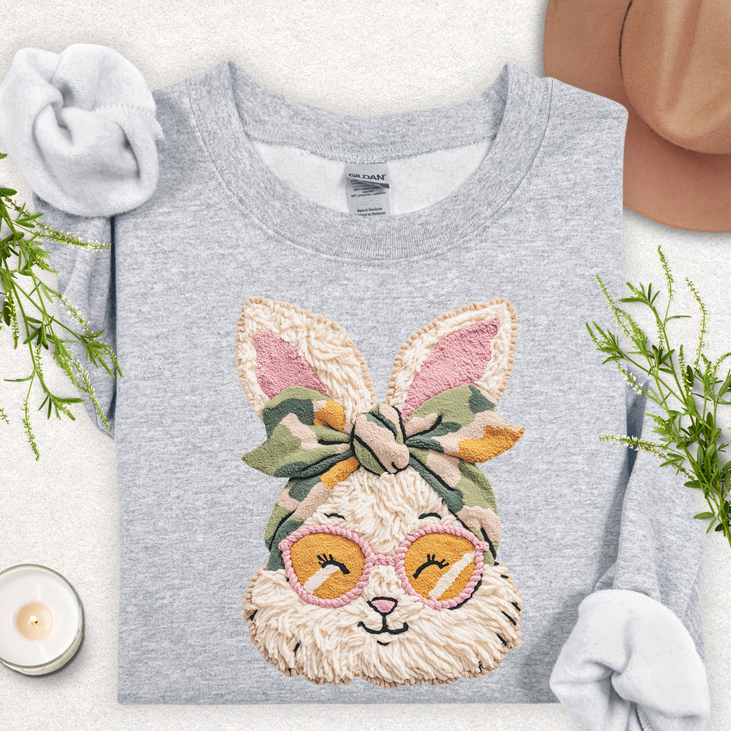 Faux Yarn Miss Bunny in Shades Sweatshirt
